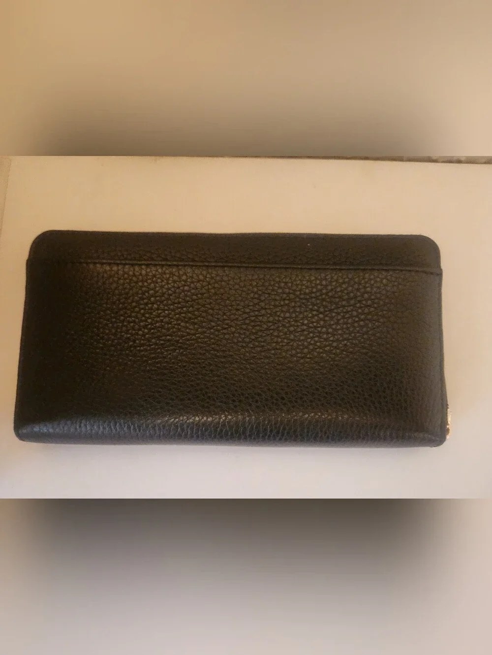 kate spade Black Pebbled Leather Zip Wallet with Embossed Logo